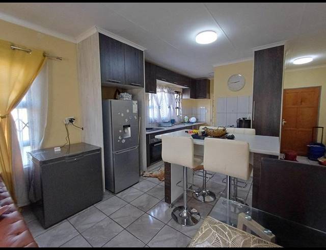 3 BEDROOM HOUSE FOR SALE IN HESTEAPARK